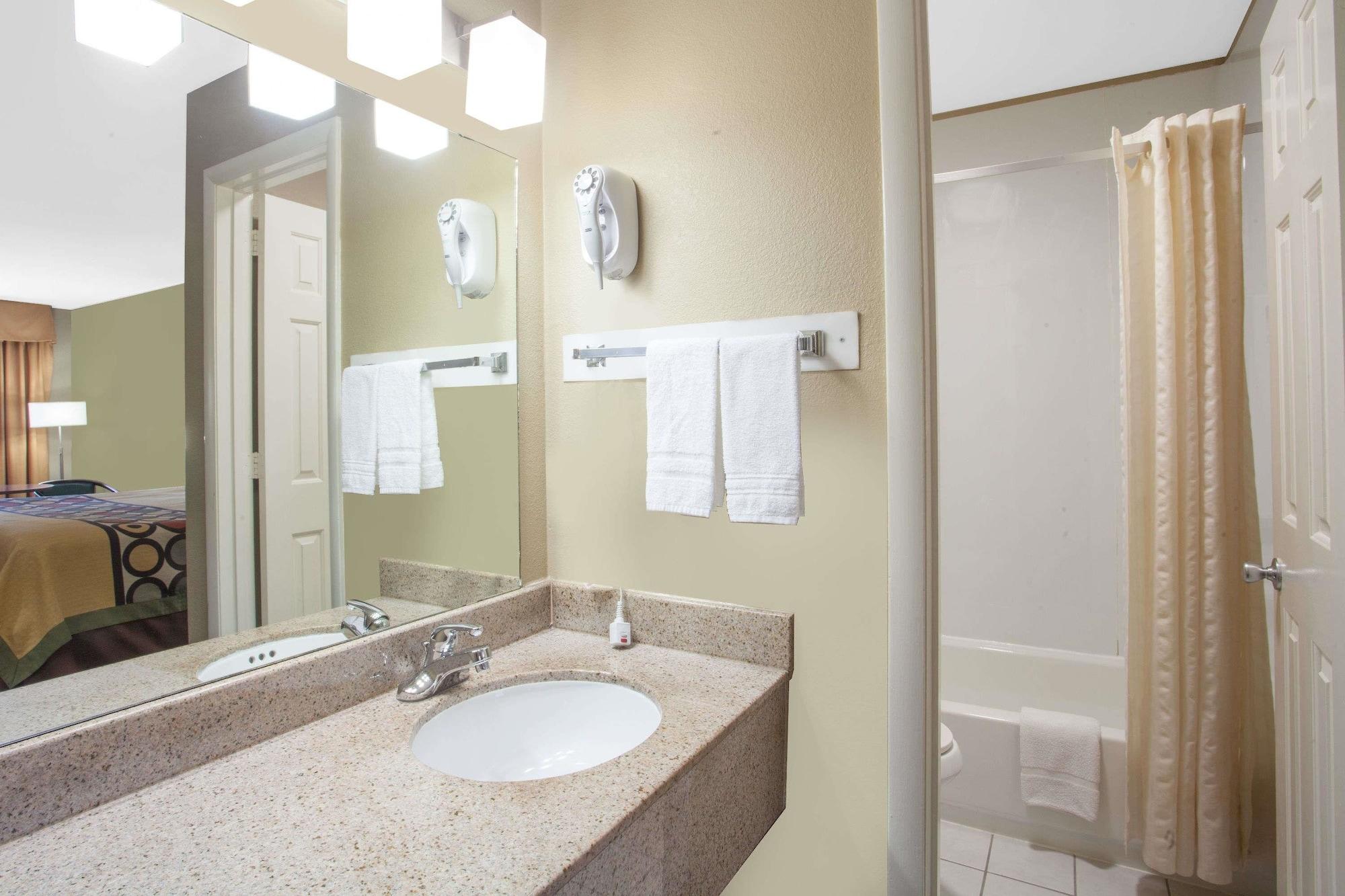 Super 8 By Wyndham Nashville West Εξωτερικό φωτογραφία