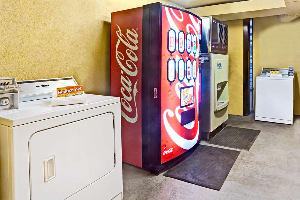 Super 8 By Wyndham Nashville West Ανέσεις φωτογραφία